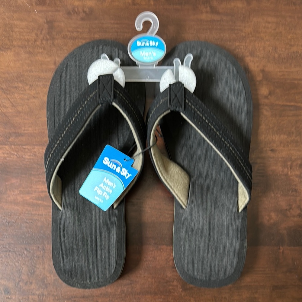 Sun & Sky Men's Black Flip Flops size 9-10